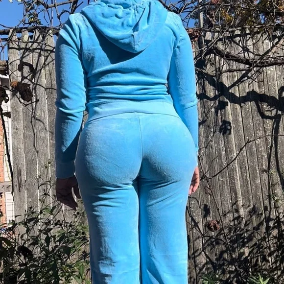 Juicy Couture Tracksuit Set - Picture 4 of 7